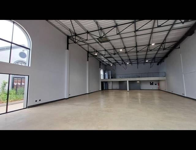 BUSINESS PROPERTY TO RENT IN ROOIHUISKRAAL NORTH